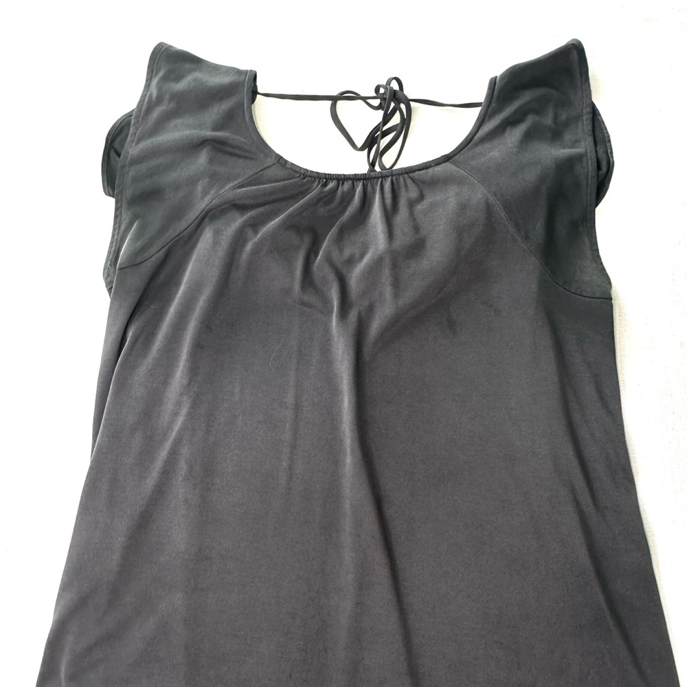 LOFT Gray Top Flowy Open Back Flutter Sleeve Tank Top Tee Size Medium EUC